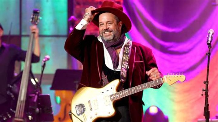 Raul Malo's Net Worth: Uncovering A Musical Fortune