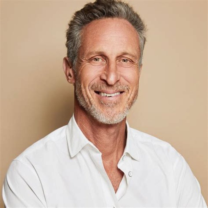 Unveiling Dr. Mark Hyman's Marital Status: Discoveries And Insights